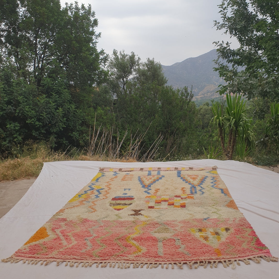 Mafna - Tapis Marocain Corail & Ivoire avec Motif Zigzag Bleu - Tapis Berbere Tisse Main | 192x307 cm