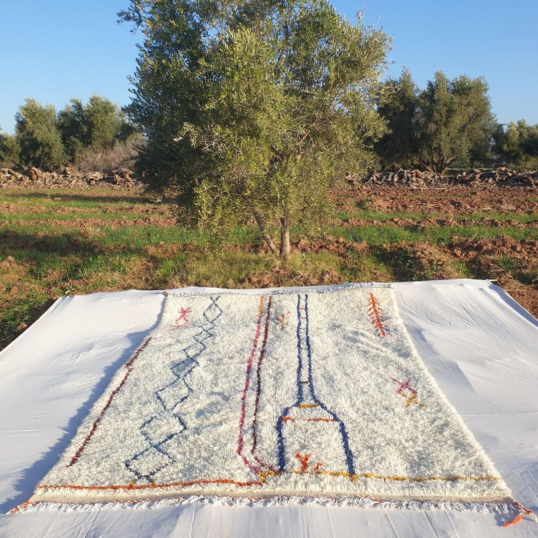 Jabla - Berber White Moroccan Rug 6x9 Azilal | Authentic Handmade Rug | 6'27x9'94 ft | 191x303 cm - OunizZ