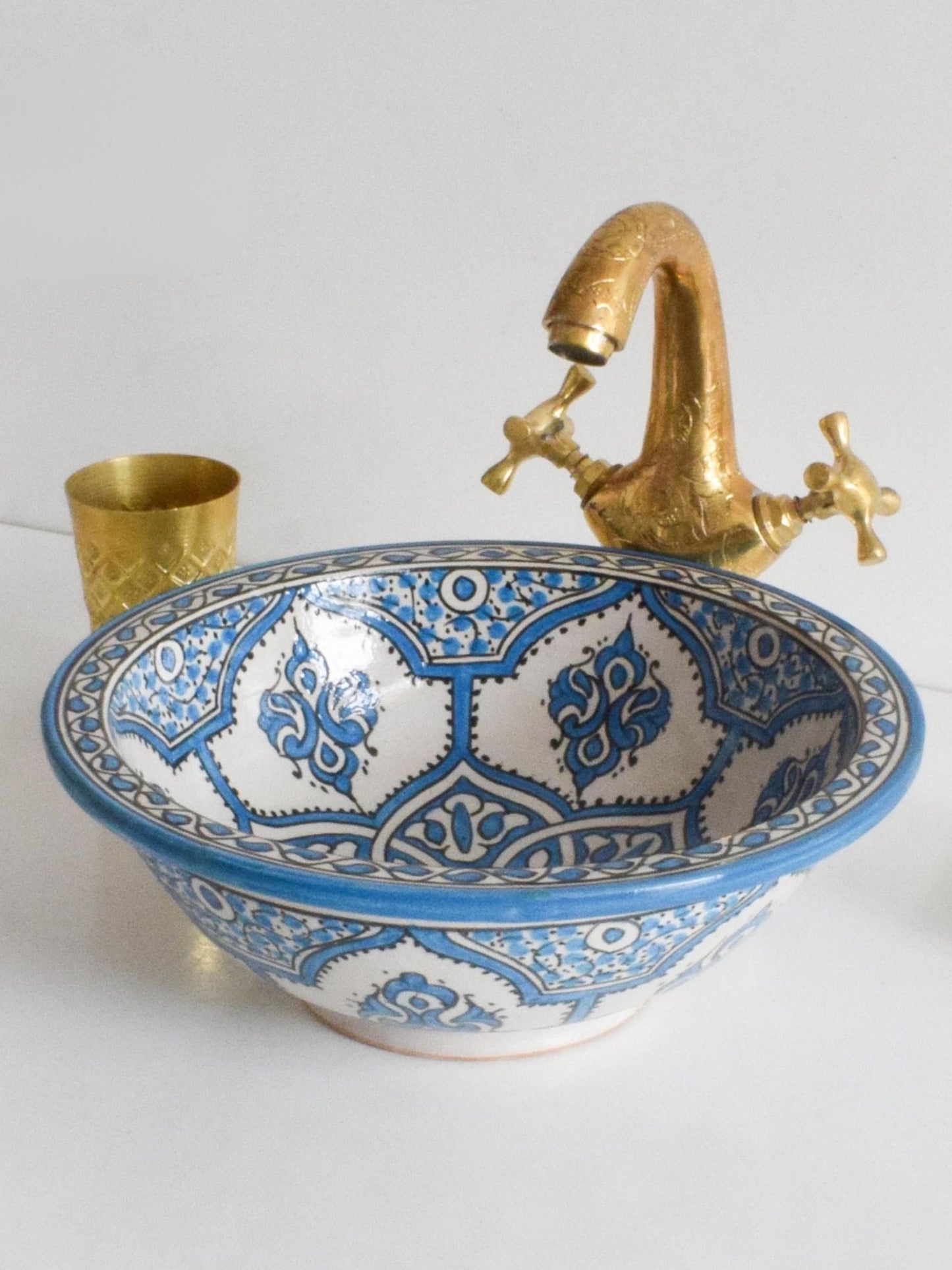 Martil - Turquois Ceramic Bathroom Sink Vanity – Elegant, Customizable and Lead - Free - (ETAT) - OunizZ