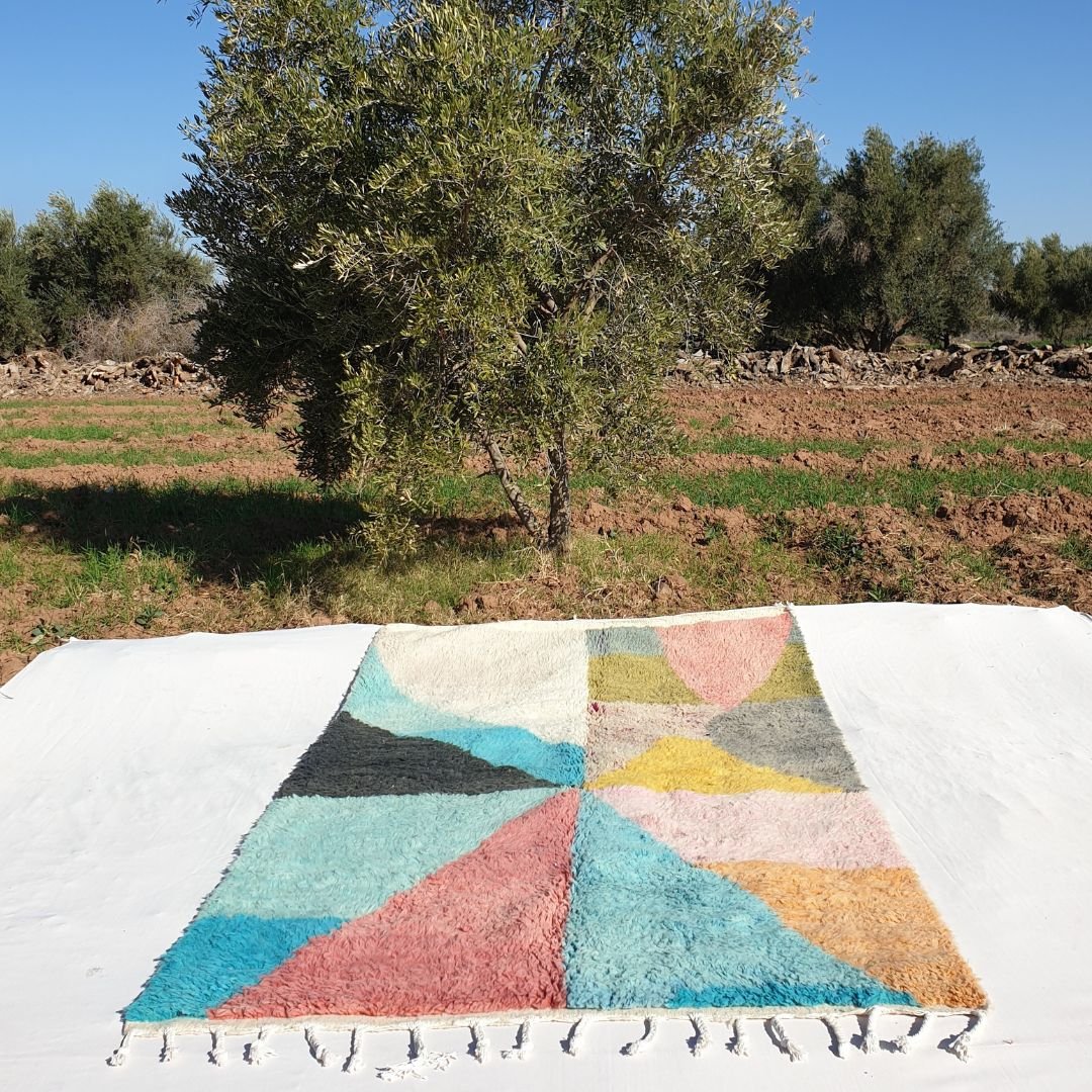 Mlakia - Multicolored Boujad 5x8 Moroccan Rug | Authentic Berber Living room & Bedroom Rug | 5'15x8'30 Ft | 157x253 cm - OunizZ