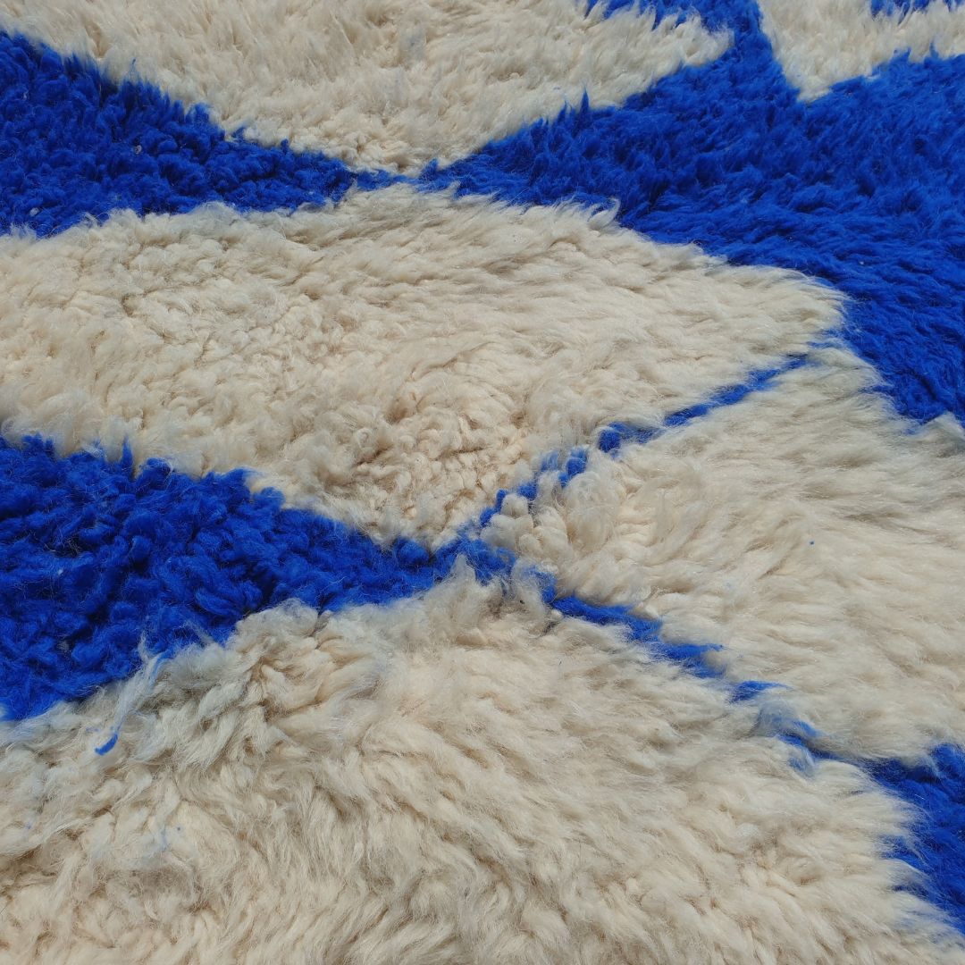 Nchoufa | Beni Ourain Moroccan Rug 3x5 ft Blue Geometric Shag | 3'28x5'28 Ft | 100x161 cm - OunizZ