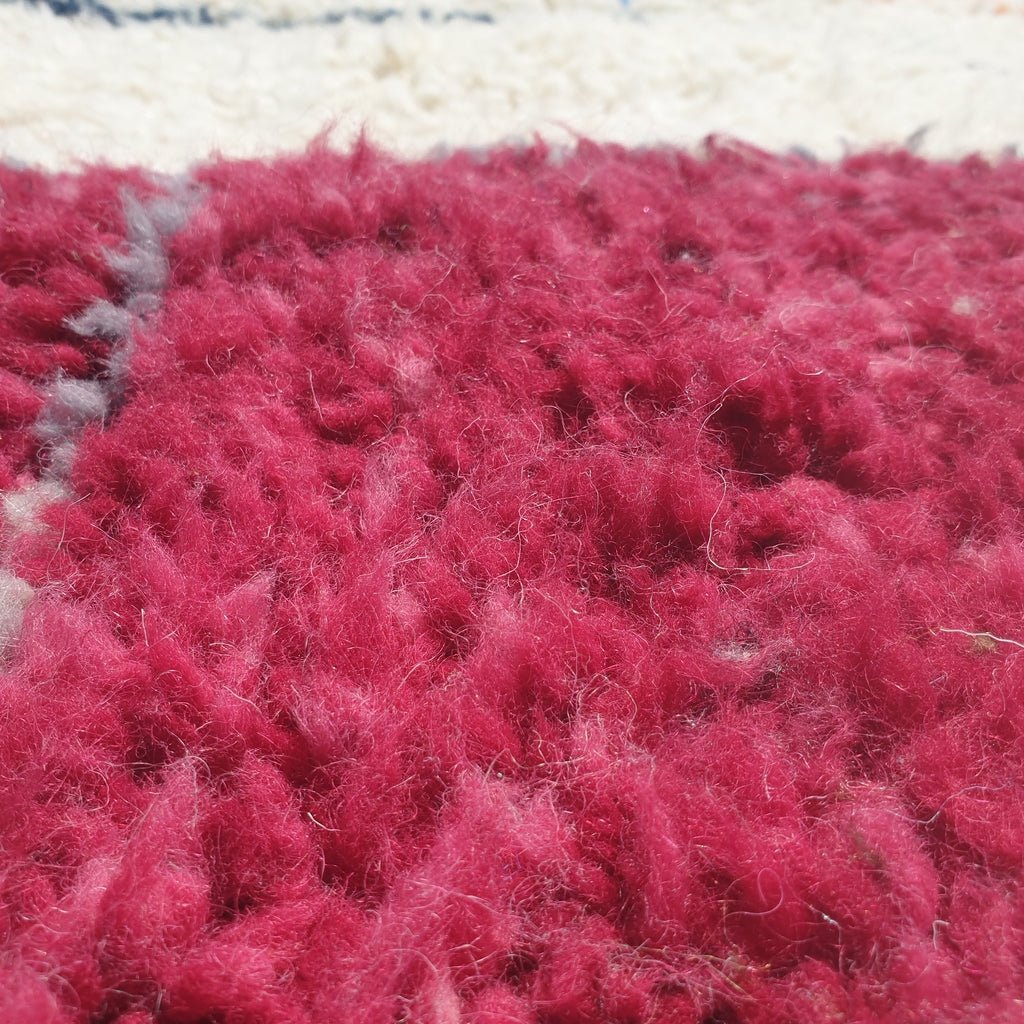 Baska - BENI OUARAIN Moroccan White Rug for Bedroom | Moroccan High Pile Area Rug Berber Authentic Wool | 5x3'5 Ft | 151x107 cm - OunizZ