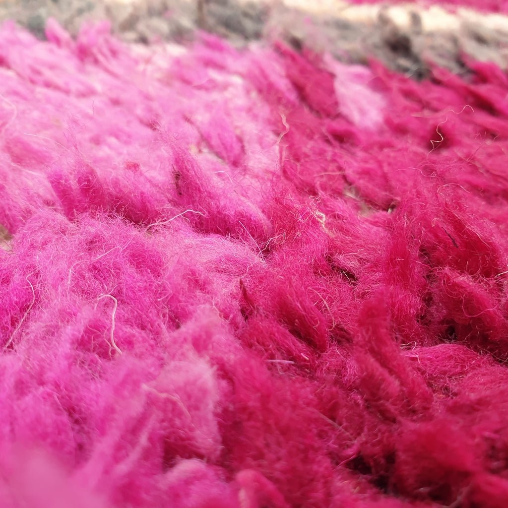 Kalina - MOROCCAN BOUJAAD RUG | Berber Colorful Area Rug for living room Handmade Authentic Wool | 9'8x6'9 Ft | 300x210 cm - OunizZ