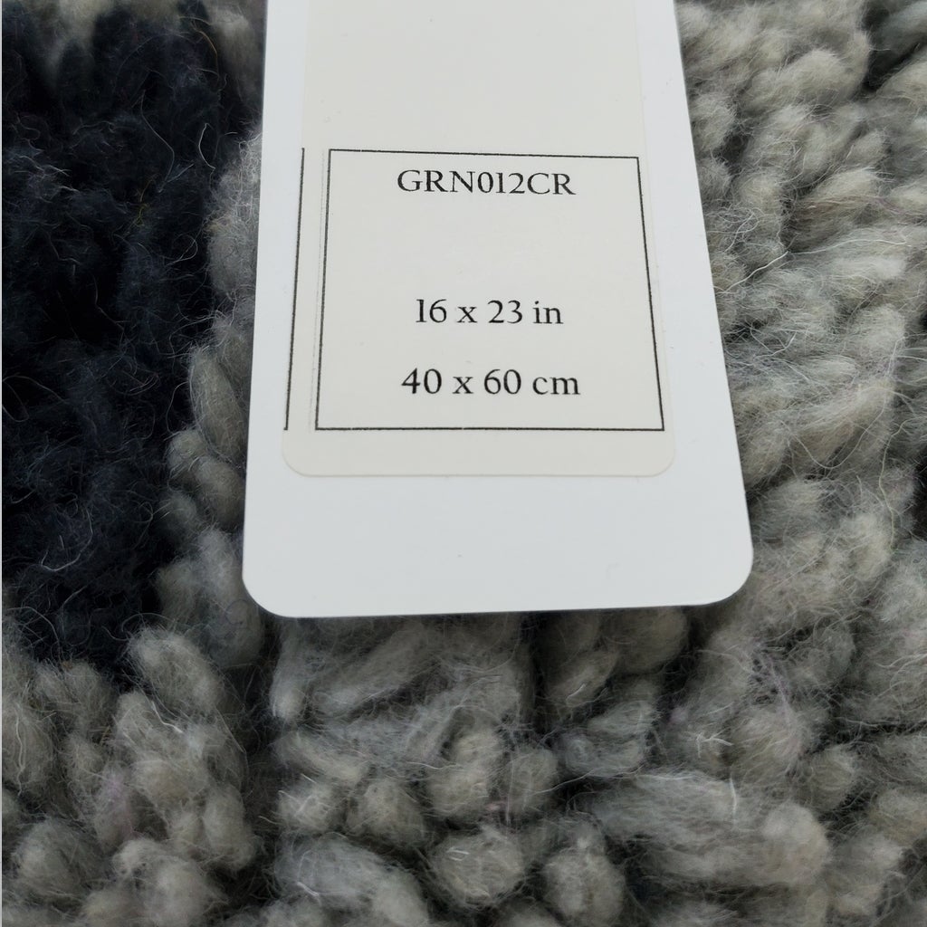 Moroccan Rug Cushion Covers - Moroccan Rug Pillow - Handmade Moroccan rug Pillow Cover - Wool cushion covers - Moroccan handmade pillow cover - OunizZ