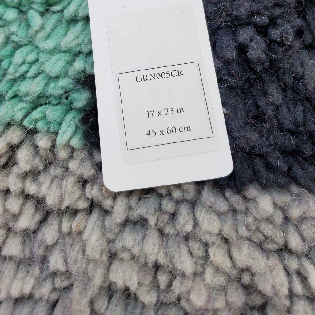 Moroccan Rug Cushion Covers - Moroccan Rug Pillow - Handmade Moroccan rug Pillow Cover - Wool cushion covers - Moroccan handmade pillow cover - OunizZ