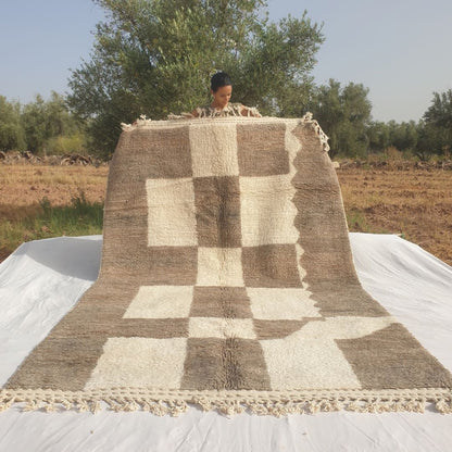 Fadima - Beni Ourain Checkerboard Rug in Taupe and Cream Blocks - Handwoven Berber Carpet | 6'8"x10'5" Ft | 204x317 cm