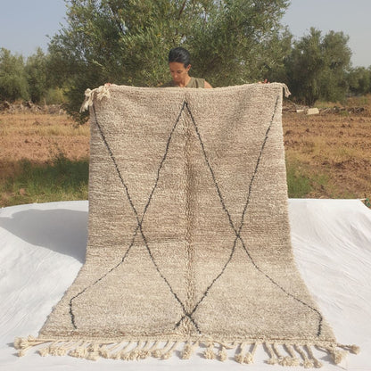 Wirafa - Tapis Beni Ouarain Losange Classique en Avoine - Tapis Berbere Tisse Main | 162x249 cm