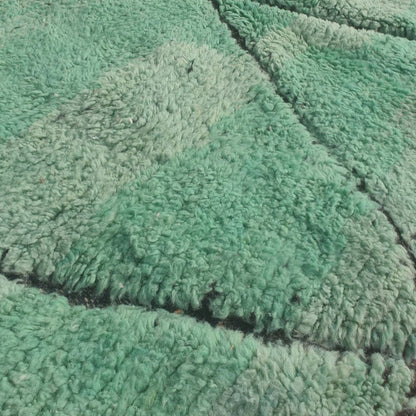Makhda - Green Beni Ourain Rug with Classic Diamond Lattice - Handwoven Berber Carpet | 5'3"x8'3" Ft | 161x252 cm