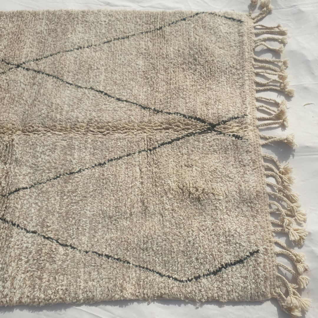 Wirafa - Tapis Beni Ouarain Losange Classique en Avoine - Tapis Berbere Tisse Main | 162x249 cm
