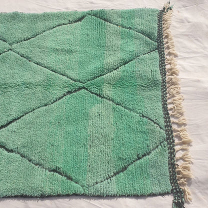 Makhda - Green Beni Ourain Rug with Classic Diamond Lattice - Handwoven Berber Carpet | 5'3"x8'3" Ft | 161x252 cm