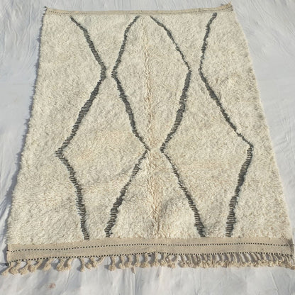 Dowazi - Classic Beni Ourain Diamond Rug with Ivory Field and Charcoal Lattice - Handwoven Berber Carpet | 6'9"x9'5" Ft | 208x289 cm