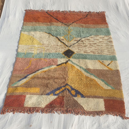 Mansuria - Beni Mrirt Rug with Painterly Abstract Bands and Black Diamond Medallion - Handwoven Berber Carpet | 7'7"x10'1" Ft | 231x309 cm