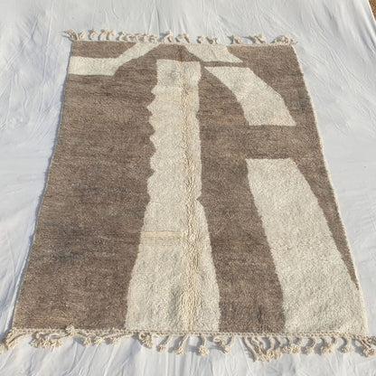 Falaya - Beni Ourain Rug with Brown Field and Bold Sweeping Ivory Colorblock Shapes - Handwoven Berber Carpet | 6'6"x9'5" Ft | 198x288 cm