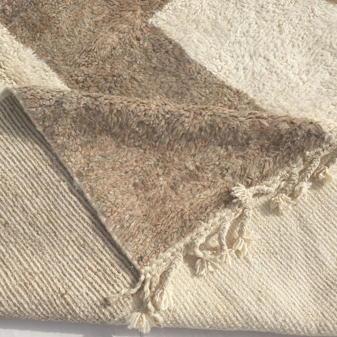 Falaya - Beni Ourain Rug with Brown Field and Bold Sweeping Ivory Colorblock Shapes - Handwoven Berber Carpet | 6'6"x9'5" Ft | 198x288 cm