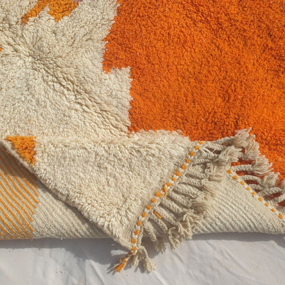 Faytena - Orange & Ivory Abstract Moroccan Rug with Pink Accent - Handwoven Berber Carpet | 5'4"x7'6" Ft | 164x230 cm