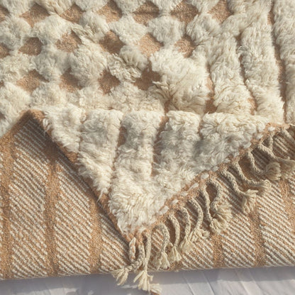 Tatalna - Textured Ivory Beni Ourain Rug with Diagonal Flutes and Checkerboard Relief - Handwoven Berber Carpet | 6'5"x10'2" Ft | 197x310 cm