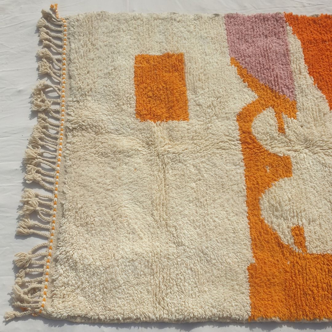 Faytena - Orange & Ivory Abstract Moroccan Rug with Pink Accent - Handwoven Berber Carpet | 5'4"x7'6" Ft | 164x230 cm