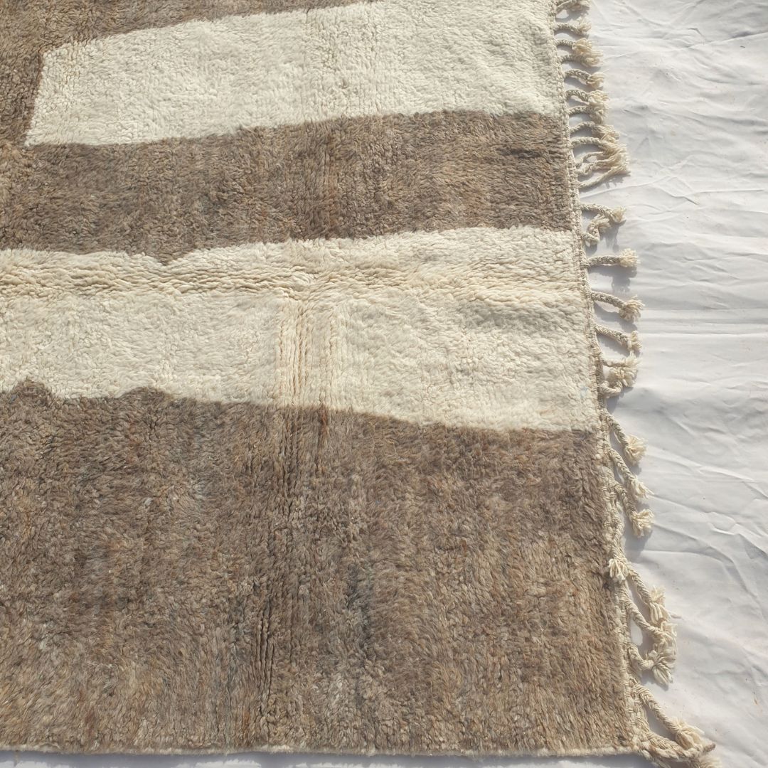 Falaya - Beni Ourain Rug with Brown Field and Bold Sweeping Ivory Colorblock Shapes - Handwoven Berber Carpet | 6'6"x9'5" Ft | 198x288 cm