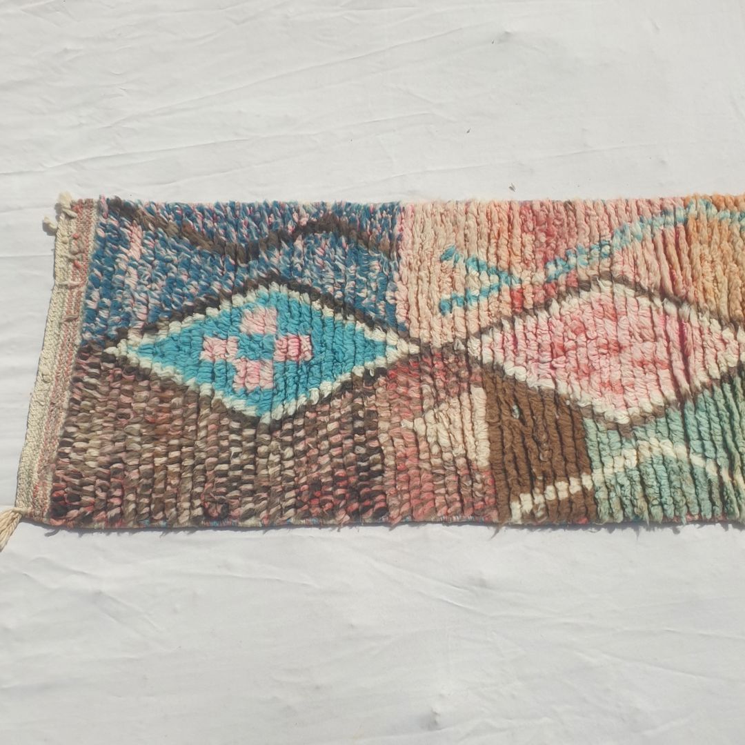 Larguiga - Tapis de Couloir Marocain Pastel Etroit a la Chaine de Medaillons Losanges sur Panneaux de Couleur - Tapis Berbere Tisse Main | 60x300 cm