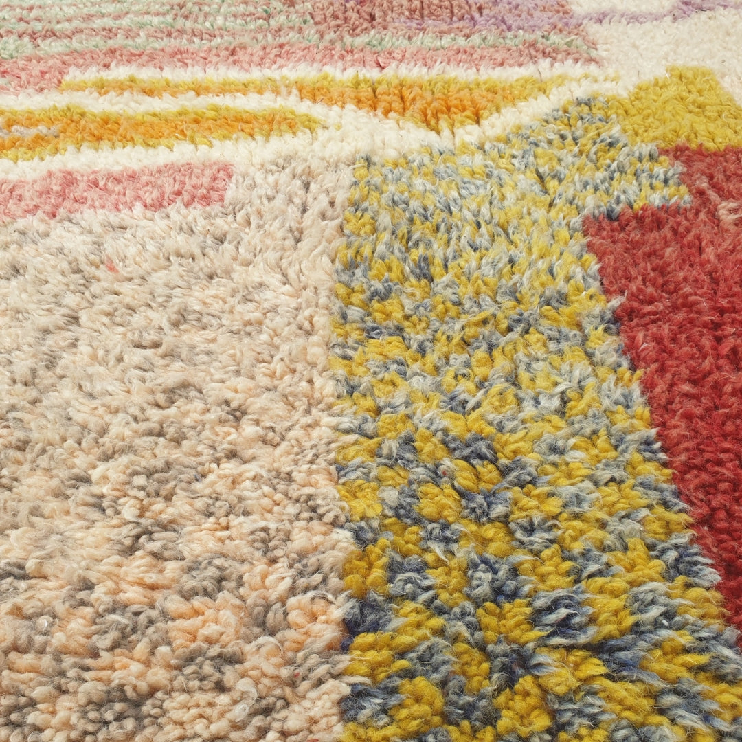 Makyna - Neutral Pastel Moroccan Rug with Soft Muted Abstract Pattern - Handwoven Berber Carpet | 6'5"x10'6" Ft | 195x321 cm