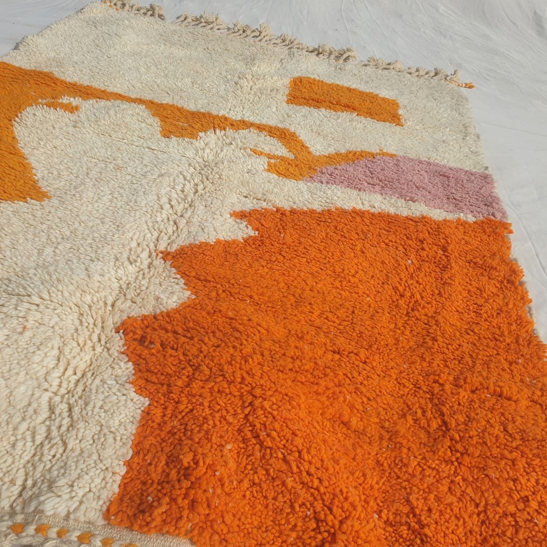 Faytena - Orange & Ivory Abstract Moroccan Rug with Pink Accent - Handwoven Berber Carpet | 5'4"x7'6" Ft | 164x230 cm