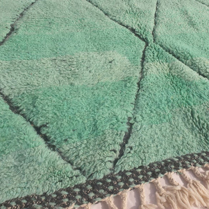 Makhda - Green Beni Ourain Rug with Classic Diamond Lattice - Handwoven Berber Carpet | 5'3"x8'3" Ft | 161x252 cm