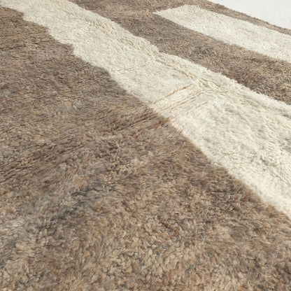 Falaya - Beni Ourain Rug with Brown Field and Bold Sweeping Ivory Colorblock Shapes - Handwoven Berber Carpet | 6'6"x9'5" Ft | 198x288 cm