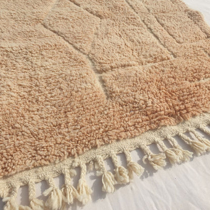 Wynona - Beige Beni Ourain Accent Rug with Carved Diamond and Rectangular Relief - Small Moroccan Berber Carpet | 3'5"x4'9" Ft | 104x144 cm