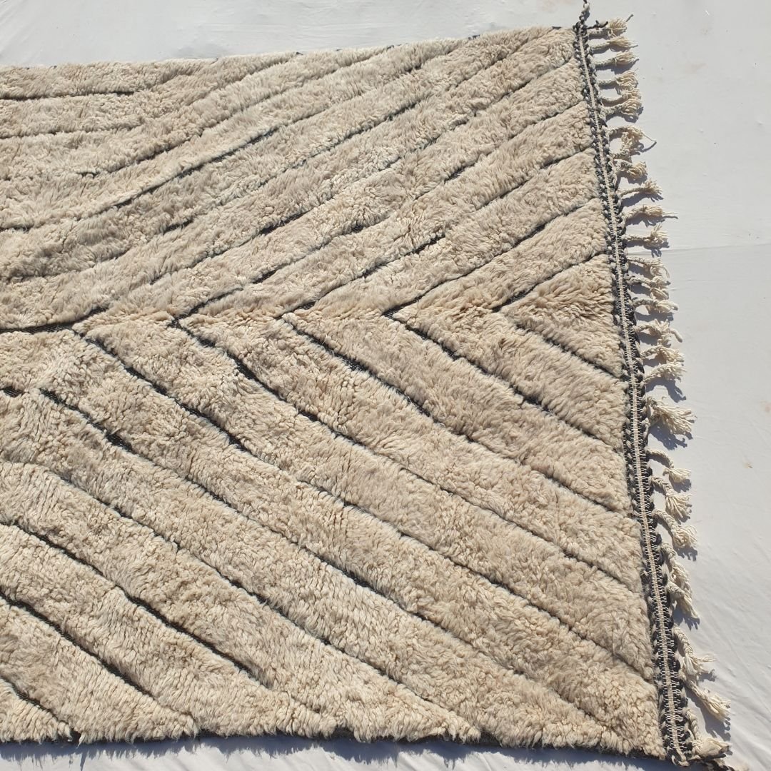 Banita | Ivory Beni Ourain Moroccan Rug 6x10 - Handwoven Ultra - Soft Wool rug | 6'72x10'20 Ft | 205x311 cm - OunizZ