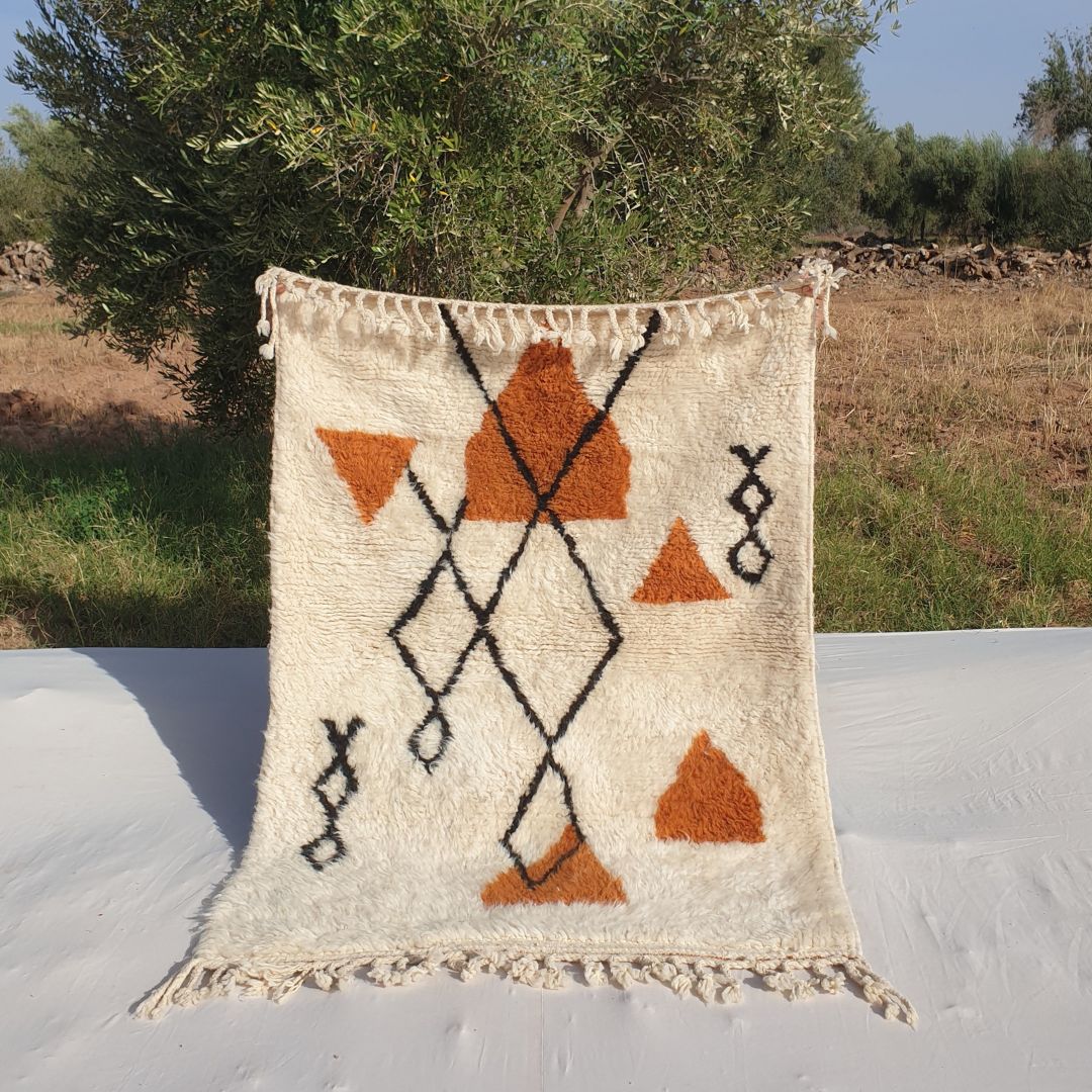 Carsa | White Moroccan Rug 4x5 Beni Ourain Ultra Soft | 4'x5'51 Ft | 122x168 cm - OunizZ