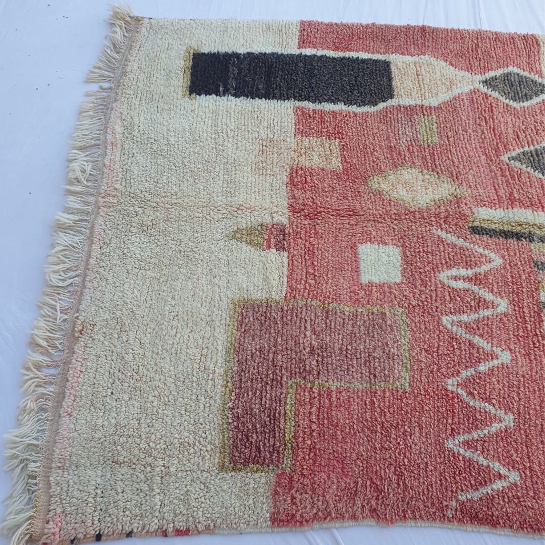 Chalika - Peachy Beige & Red 6x10 Berber Moroccan Rug | Authentic Boujad handmade Moroccan Carpet | 6'75x10'37 Ft | 206x316 cm - OunizZ