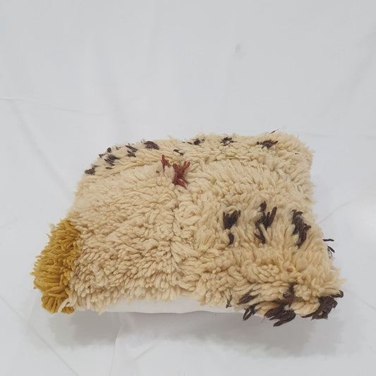 Cream Moroccan Cushion Cover – Luxurious Handwoven Beni Mrirt 16x16 inches | 40x40 cm - OunizZ