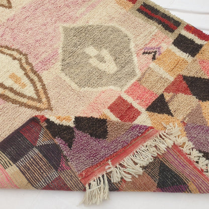 Etza - Peach Moroccan Rug with Dark Harlequin Diamond Border - Handwoven Berber Carpet | 6'6"x10'3" Ft | 198x313 cm - OunizZ