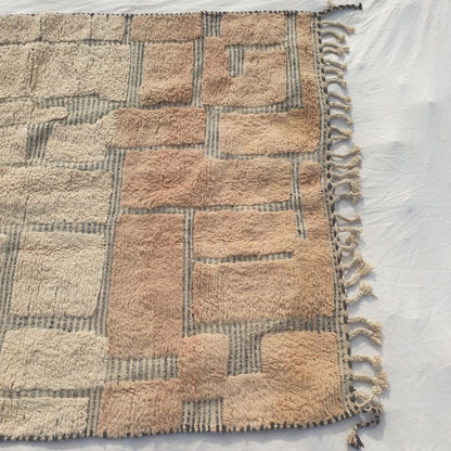 Fareja - Ivory & Blush Beni Ourain Rug - Two-Tone Block Patchwork Moroccan Berber Carpet | 6'5"x9'2" Ft | 196x280 cm - OunizZ