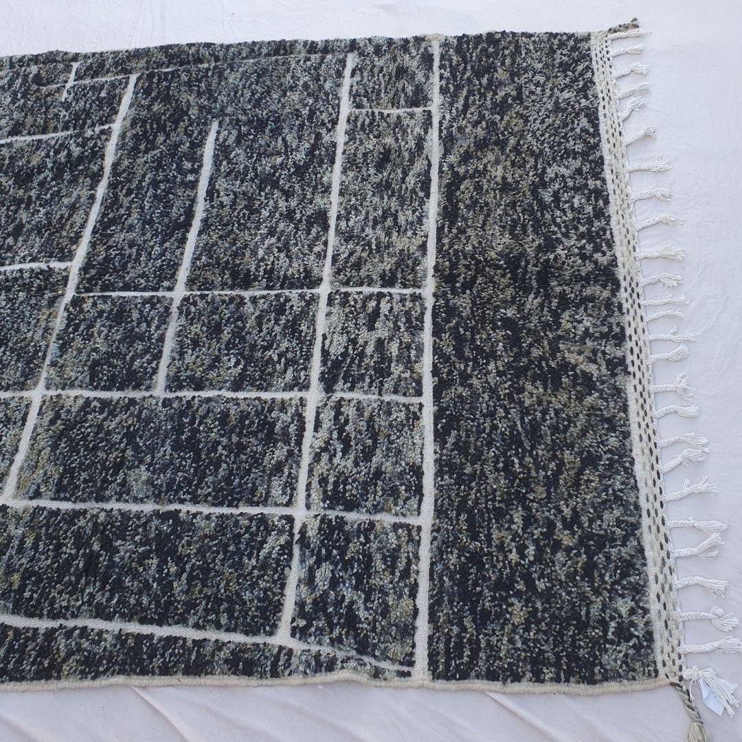 Frakha | Charcoal Black Geometric Beni Ourain Shag Rug 6x9 ft - Handwoven Moroccan Wool Berber Carpet for Modern Living Room | 6'66x9'74 Ft | 203x297 cm - OunizZ