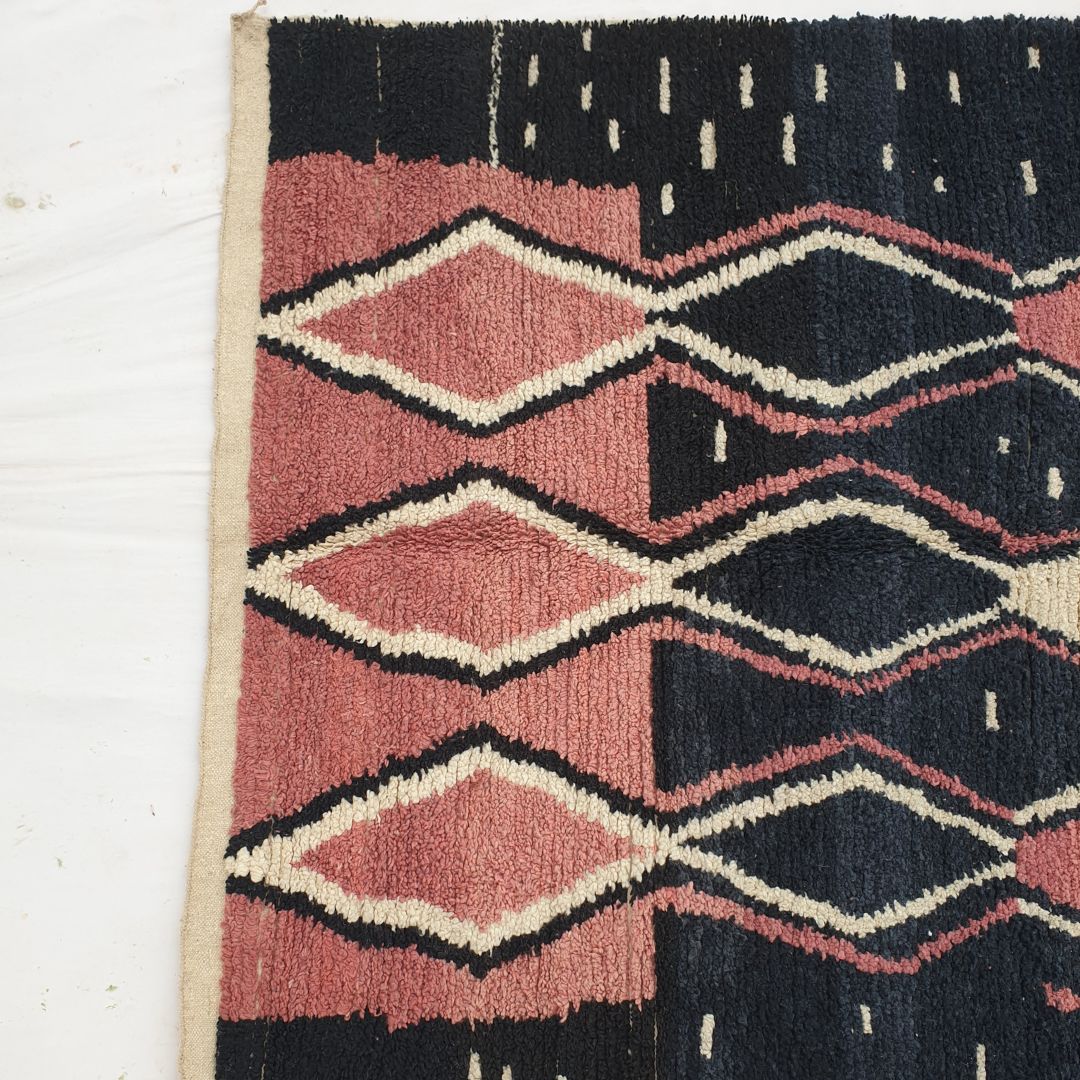 Ghmassa - Moroccan Rug Boujad 6x9 Black & Red Bordeau | Berber Handmade | 9'40x6'60 Ft | 286x200 cm - OunizZ