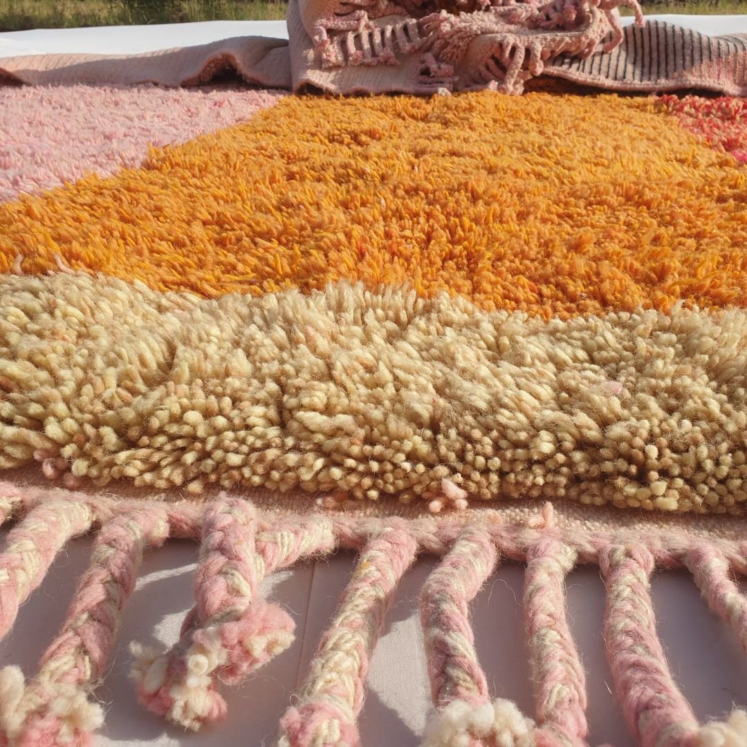 Idouh | 8x11 Moroccan Rug Pink & Orange Berber Beni Ourain for Living Room or Bedroom | 8'37x11'38 Ft | 255x347 cm - OunizZ