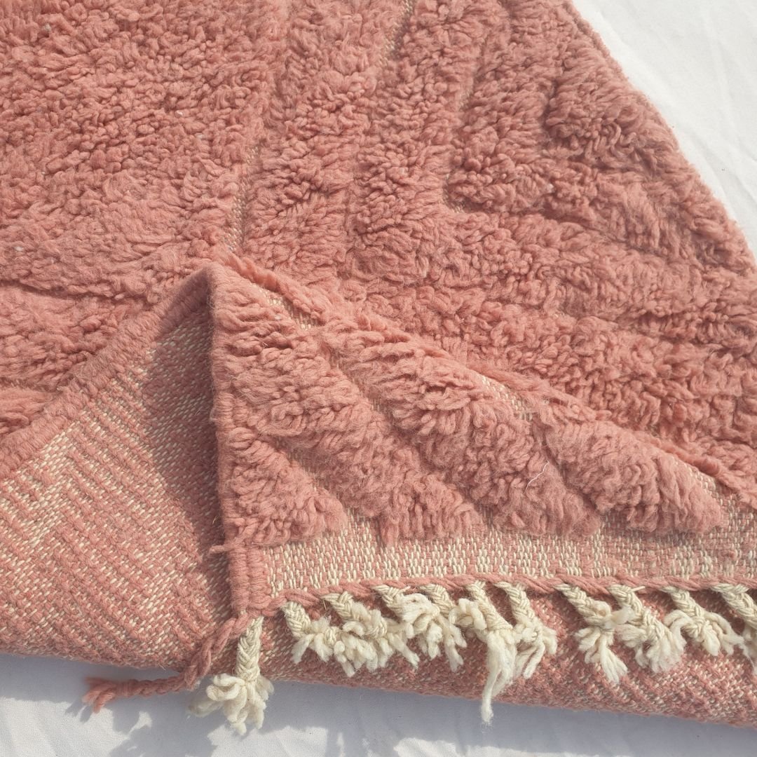 Karisa - Terracotta Rose Pink Beni Ourain Runner Rug - Diagonal Carved Diamond Relief Moroccan Berber Hallway Carpet | 2'10"x10'8" Ft | 88x325 cm - OunizZ