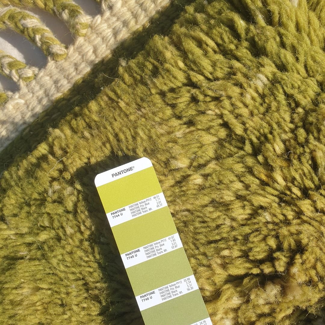 Kitia - 5x8 Olive Green Moroccan Shag Rug - Luxury Beni Mrirt Wool Rug | 5'08x8'17 ft - 155x249 cm - OunizZ