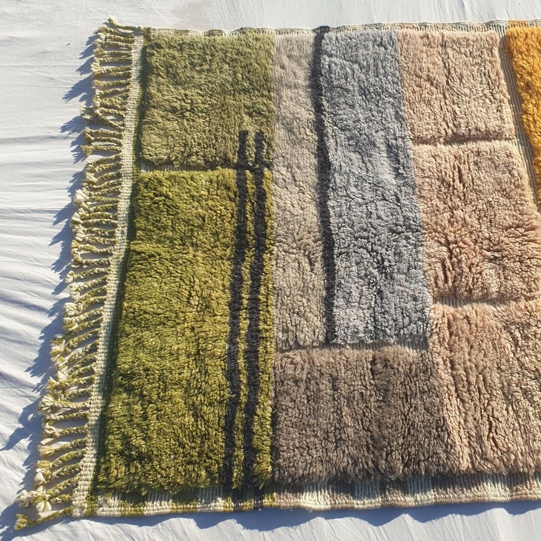 Kitia - 5x8 Olive Green Moroccan Shag Rug - Luxury Beni Mrirt Wool Rug | 5'08x8'17 ft - 155x249 cm - OunizZ