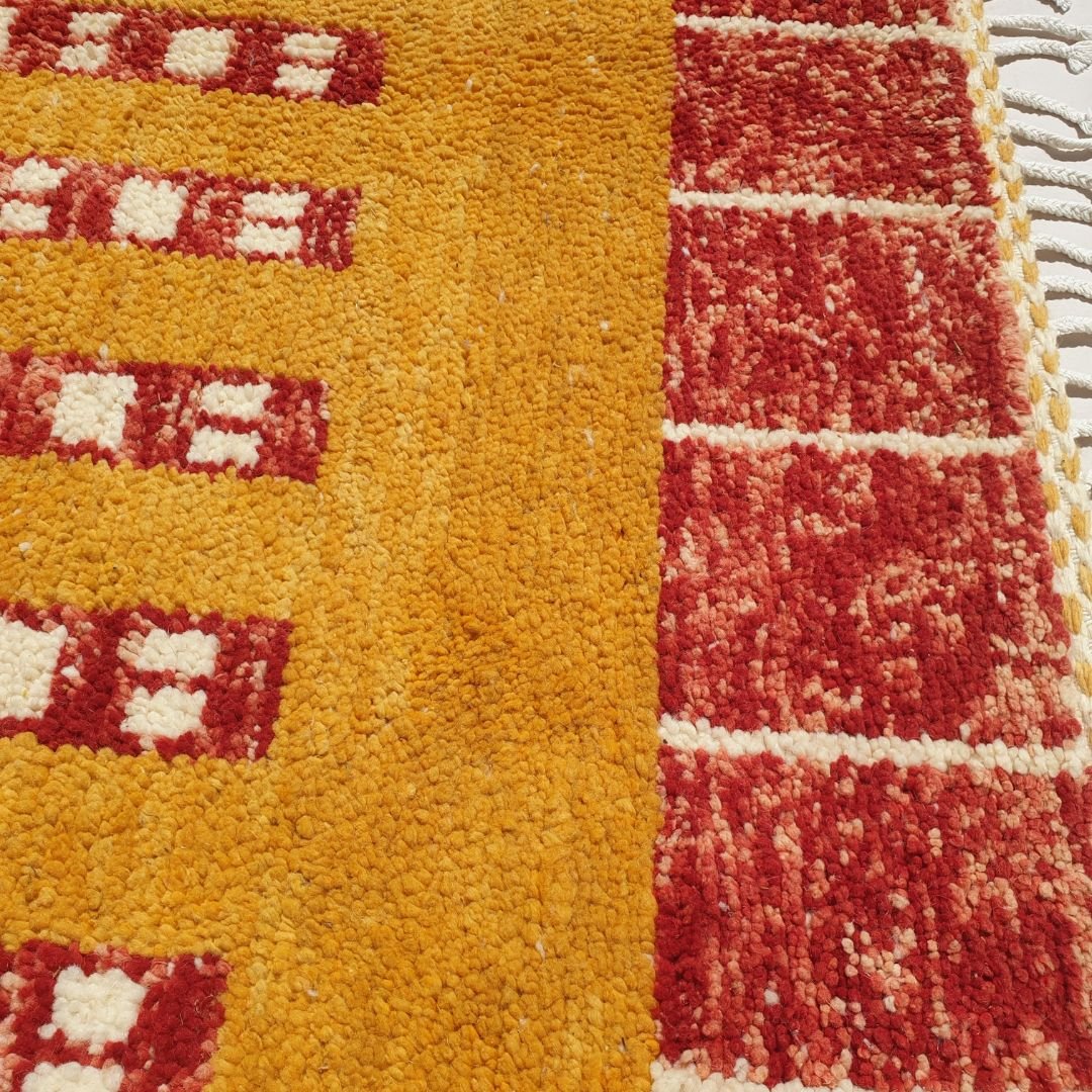 Marfa - Yellow Moroccan Rug 5x8 Boujad Berber | Authentic Berber Living room & Bedroom Rug | 5'38x8'33 Ft | 164x254 cm - OunizZ