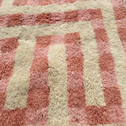 Mataha | Pink Checkered Moroccan Rug 6x10 Beni Ourain Ultra Soft | Authentic Berber wool Beni Rug | 6'23x10'27 Ft | 190x313 cm - OunizZ