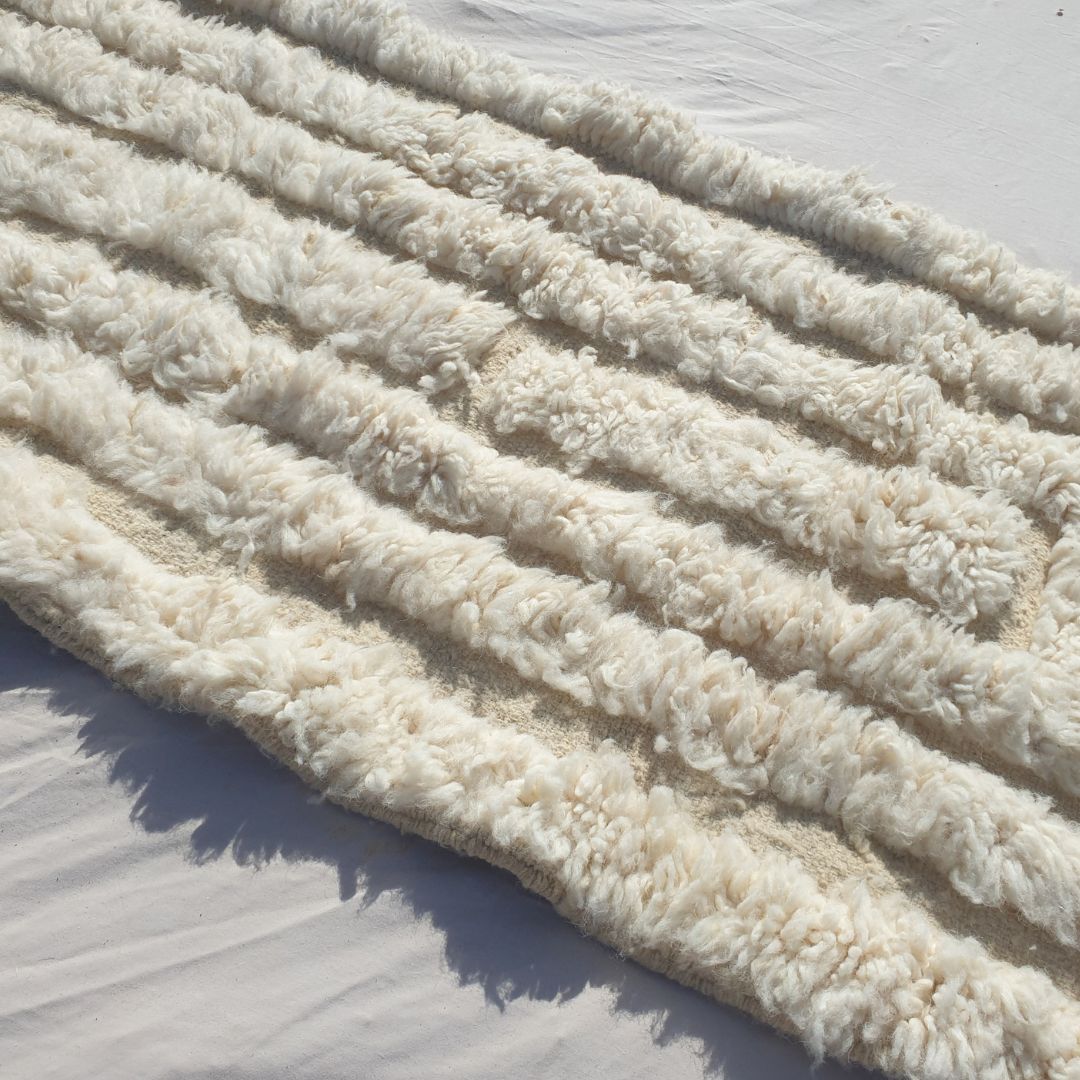 Narmia - White Beni Ourain Runner Rug - Carved Relief Geometric Moroccan Berber Hallway Carpet | 2'5"×9'6" Ft | 74×290 cm - OunizZ