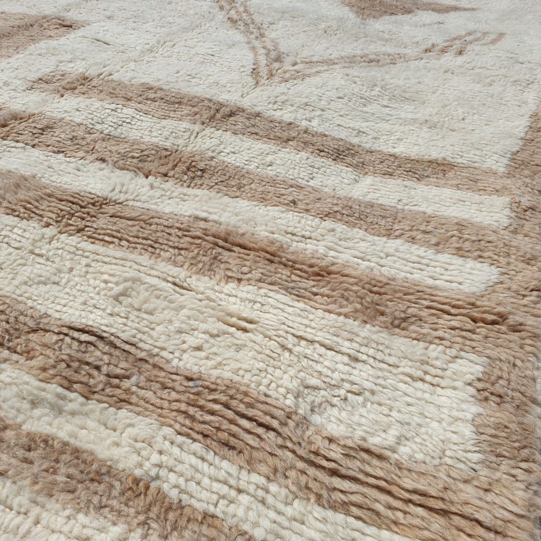 Nimla | Moroccan Beni rug White & Beige 6x10 | Ultra Soft Beni Ouarain | 10x6'76 Ft | 305x205 cm - OunizZ