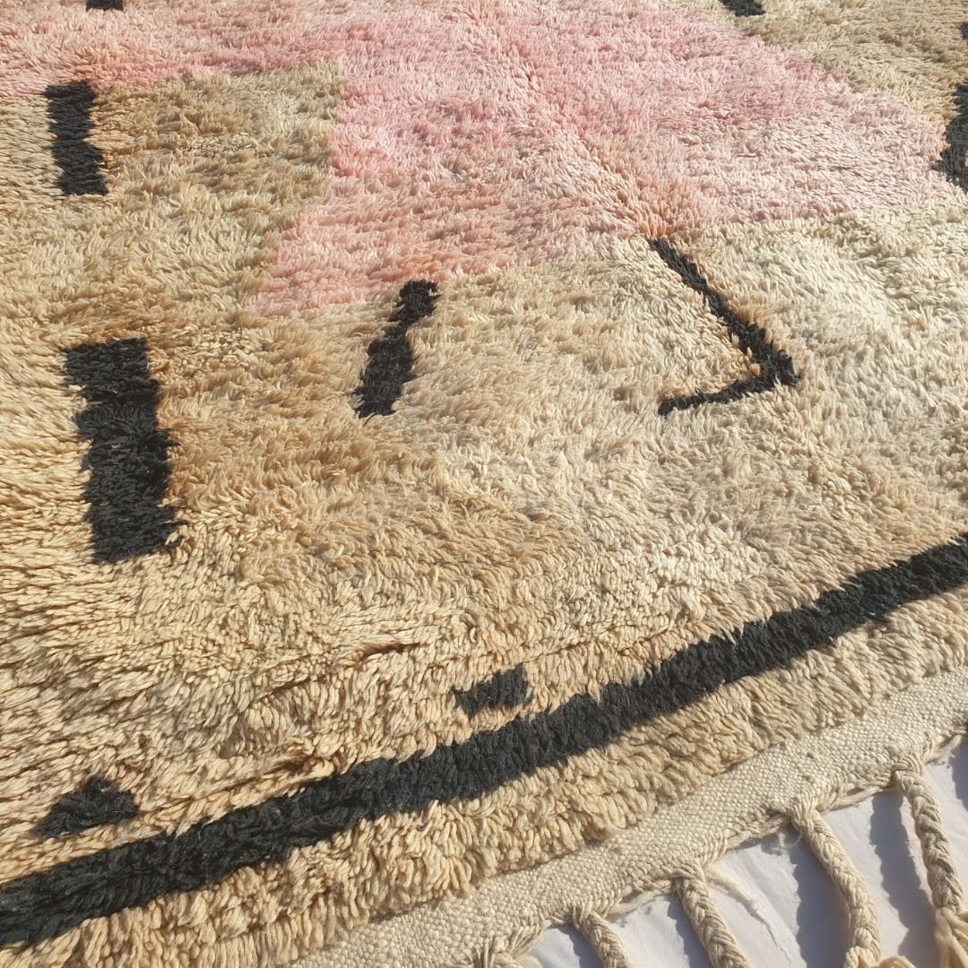 Samli - 6x9 Moroccan Rug - Sandy Beige Blush Boujaad Berber Tifinagh Script Handwoven Wool Carpet | 6'3"×9'8" Ft | 192×295 cm - OunizZ