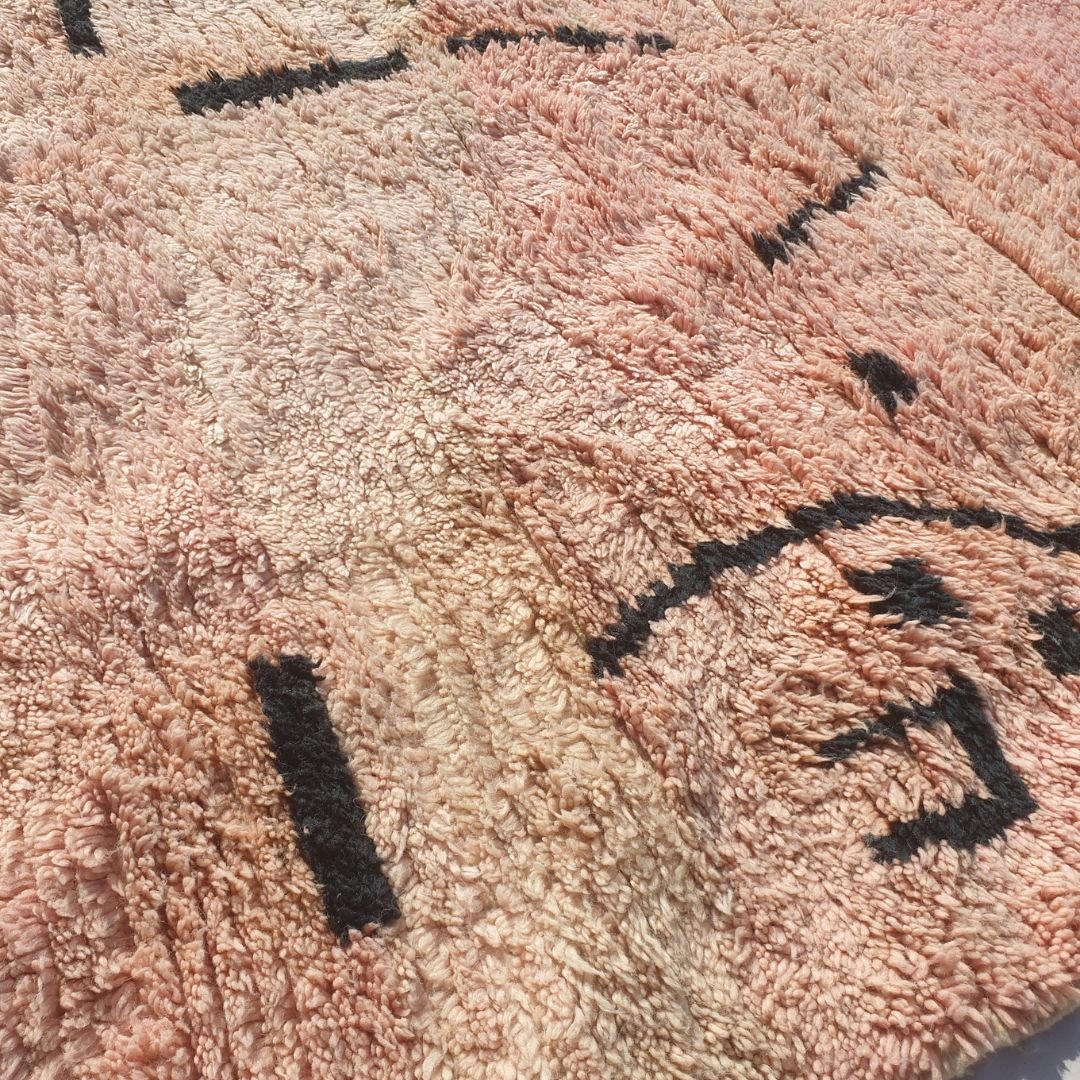 Samli - 6x9 Moroccan Rug - Sandy Beige Blush Boujaad Berber Tifinagh Script Handwoven Wool Carpet | 6'3"×9'8" Ft | 192×295 cm - OunizZ