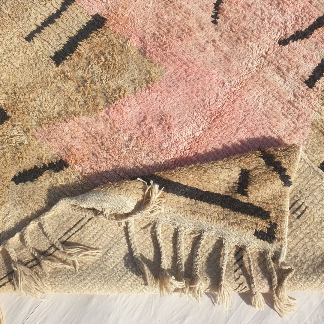 Samli - 6x9 Moroccan Rug - Sandy Beige Blush Boujaad Berber Tifinagh Script Handwoven Wool Carpet | 6'3"×9'8" Ft | 192×295 cm - OunizZ