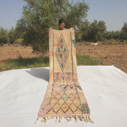 Skhala - Cream Moroccan Runner Rug with an Airy Pastel Diamond Lattice and Small Hand-Drawn Motifs - Handwoven Berber Carpet | 2'6"x9'10" Ft | 77x300 cm - OunizZ