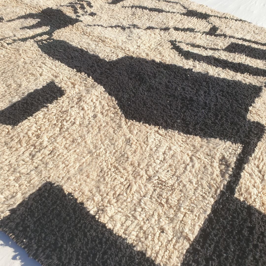 Slamta | Abstract Tribal 7x9 Black & Ivory Beni Ourain Rug - Plush Berber Wool Shag Carpet | 6'96x9'09 Ft | 212x277 cm - OunizZ