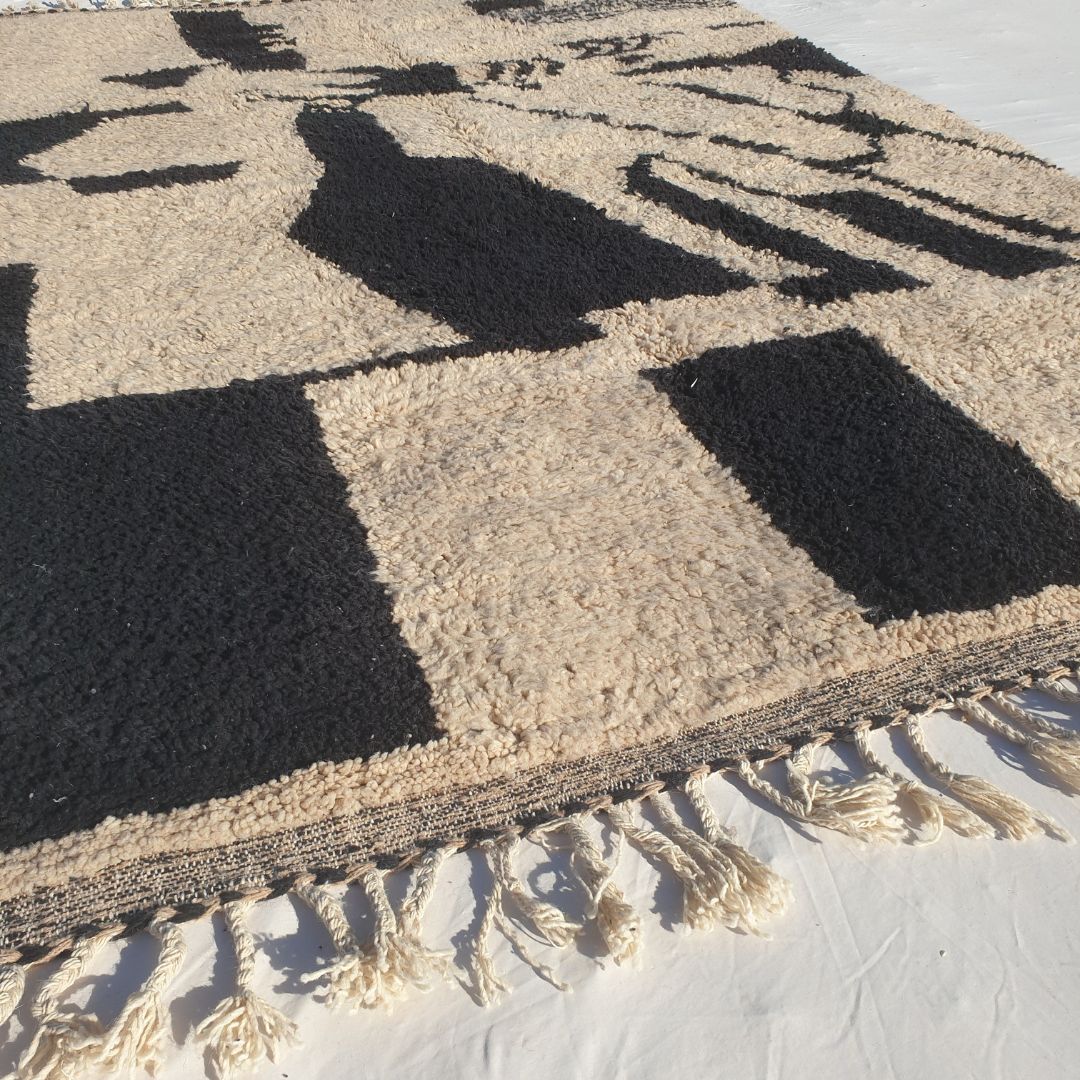 Slamta | Abstract Tribal 7x9 Black & Ivory Beni Ourain Rug - Plush Berber Wool Shag Carpet | 6'96x9'09 Ft | 212x277 cm - OunizZ